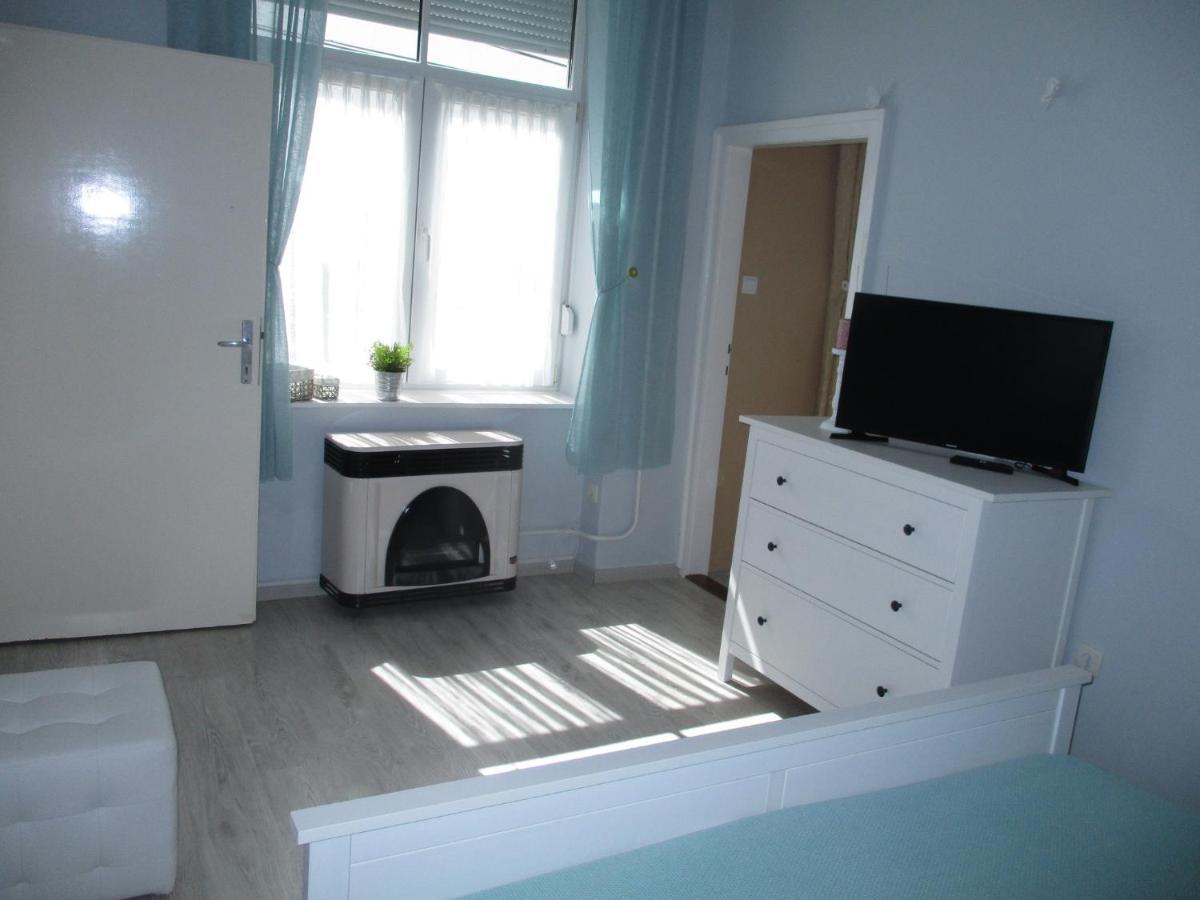 Ferencesek Apartman Pécs Eksteriør bilde