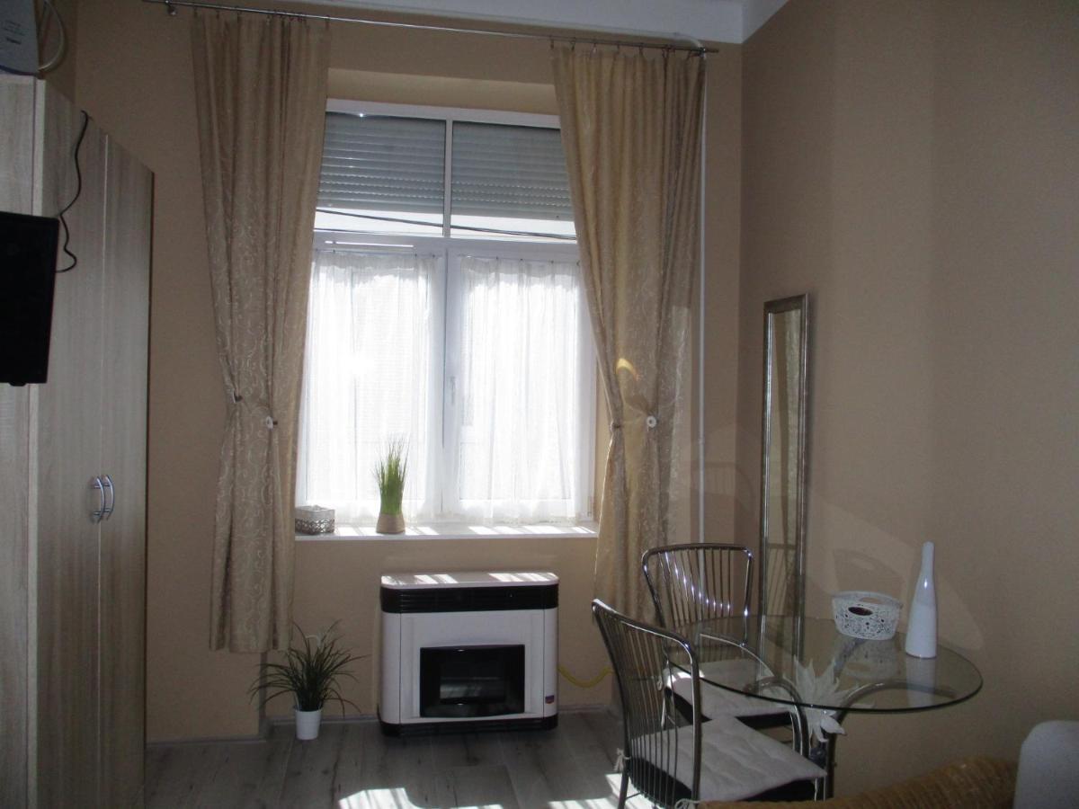 Ferencesek Apartman Pécs Eksteriør bilde